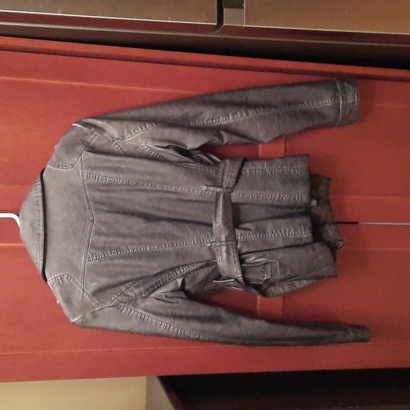 Jacket - Picture 4 of 4